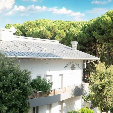 Residence Rosa Dei Venti Червия Екстериор снимка