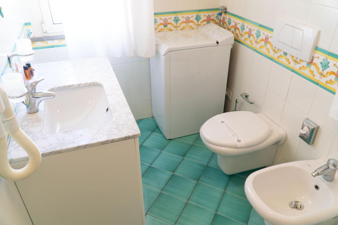 Residence Rosa Dei Venti Червия Екстериор снимка